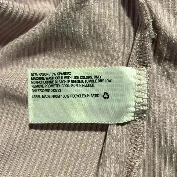 NWT Isabel Maternity by Ingrid & Isabel Ribbed Henley Tank P27 - Picture 4 of 4